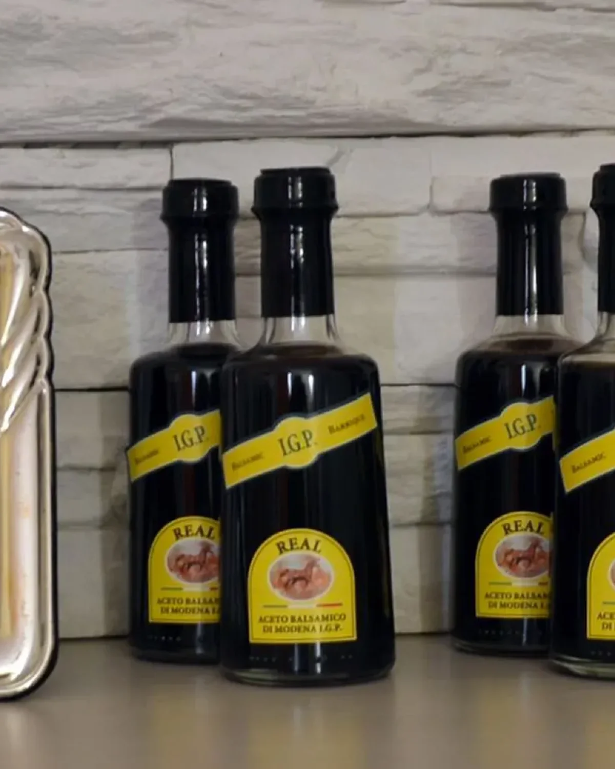 ampolle-Aceto-Balsamico-di-Modena-IGP-Invecchiato-4-anni